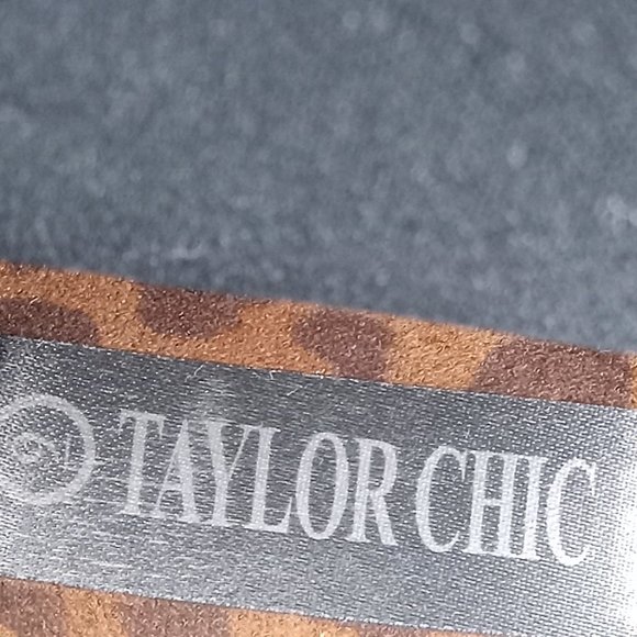 Taylor Chic Booties - Picture 2 of 11